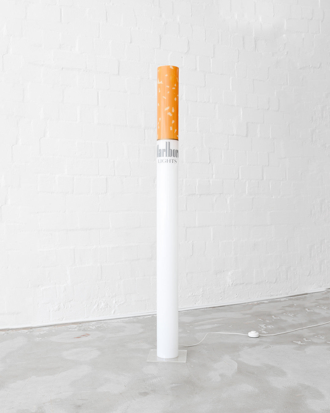 Saloure™ - Designer Malboro Lamp