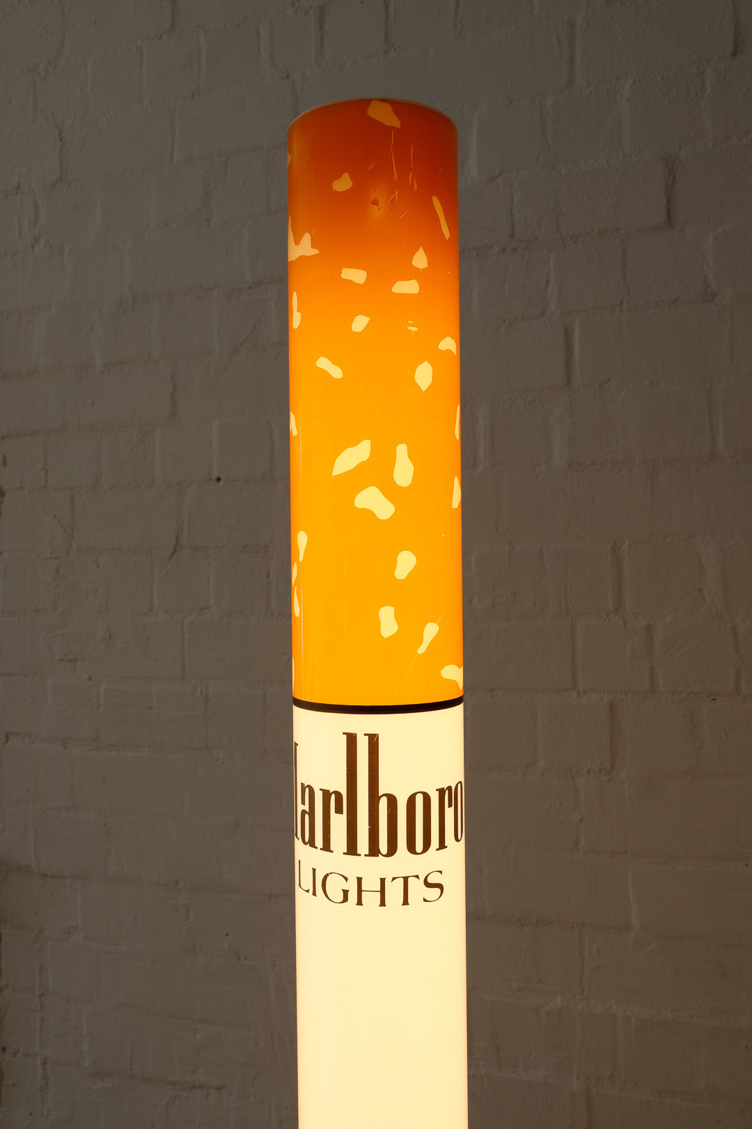 Saloure™ - Designer Malboro Lamp